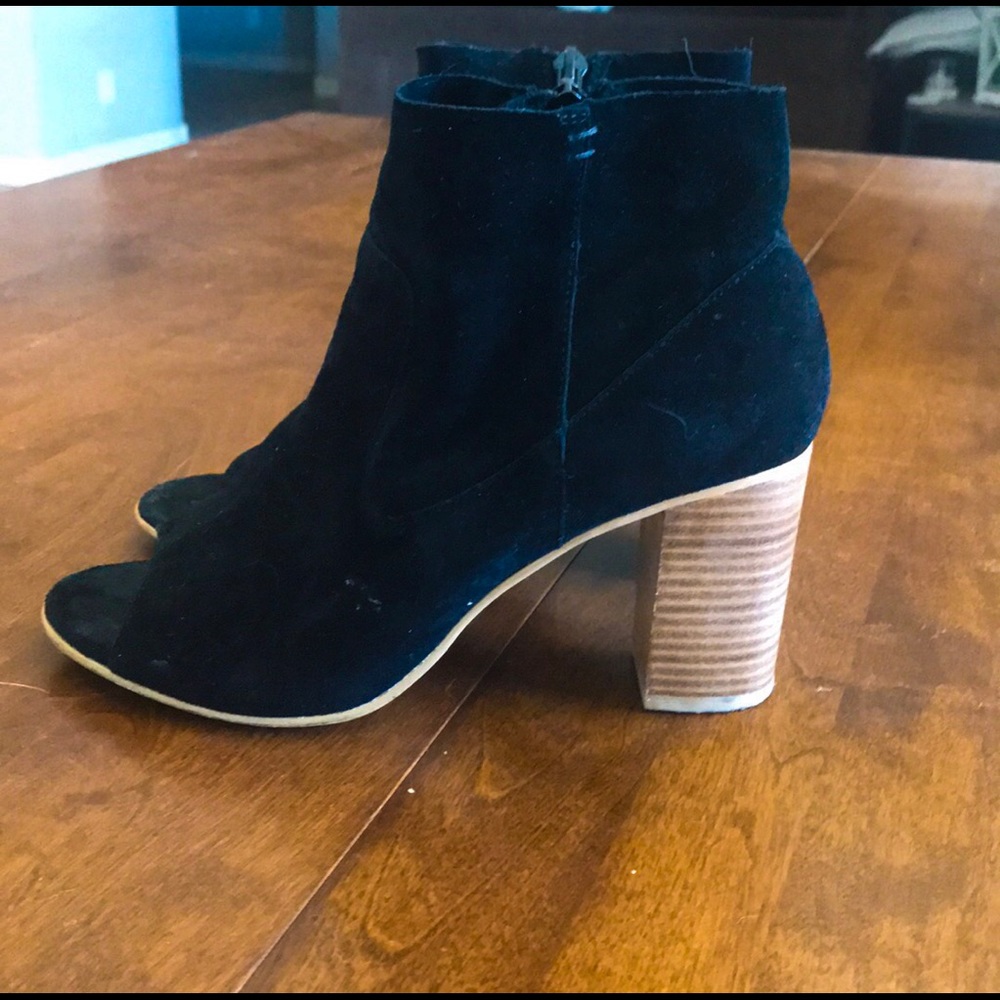 Steve Madden Peep toe High heel Booties